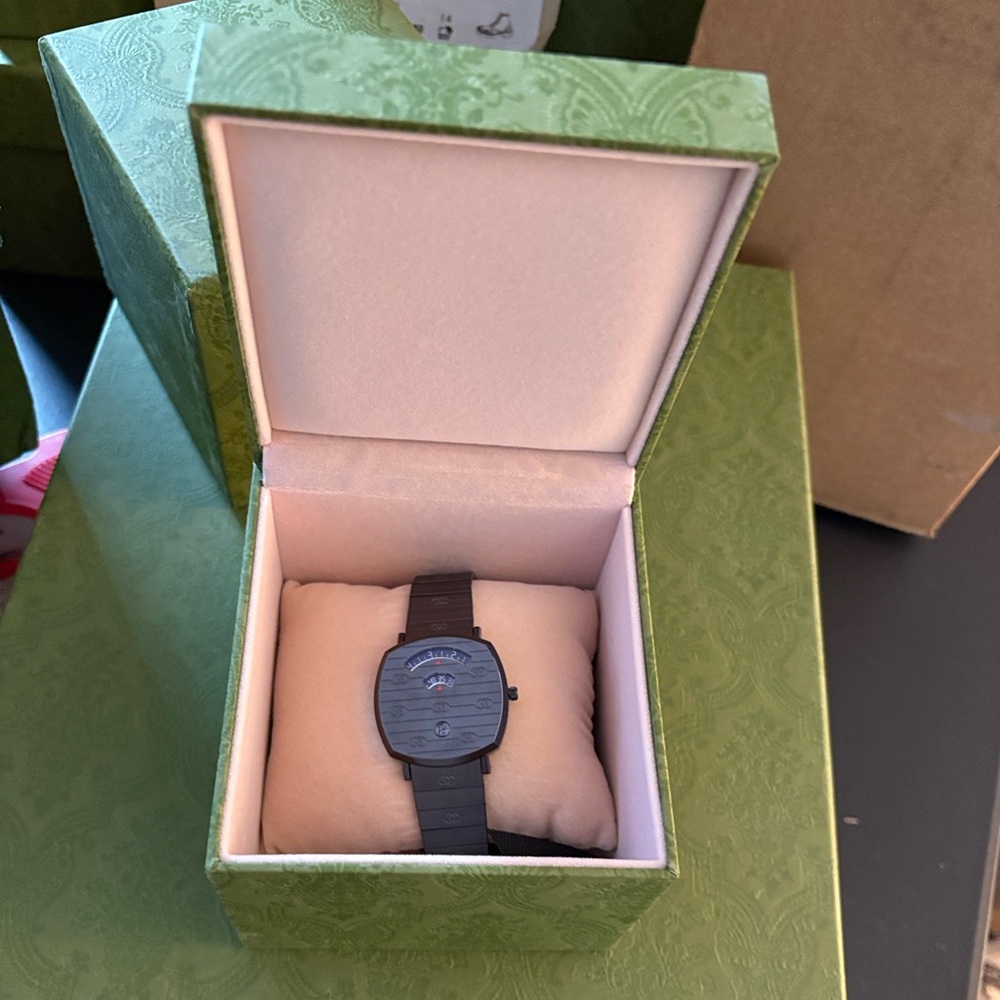 NWT Gucci Grip Watch - Picture 4 of 6